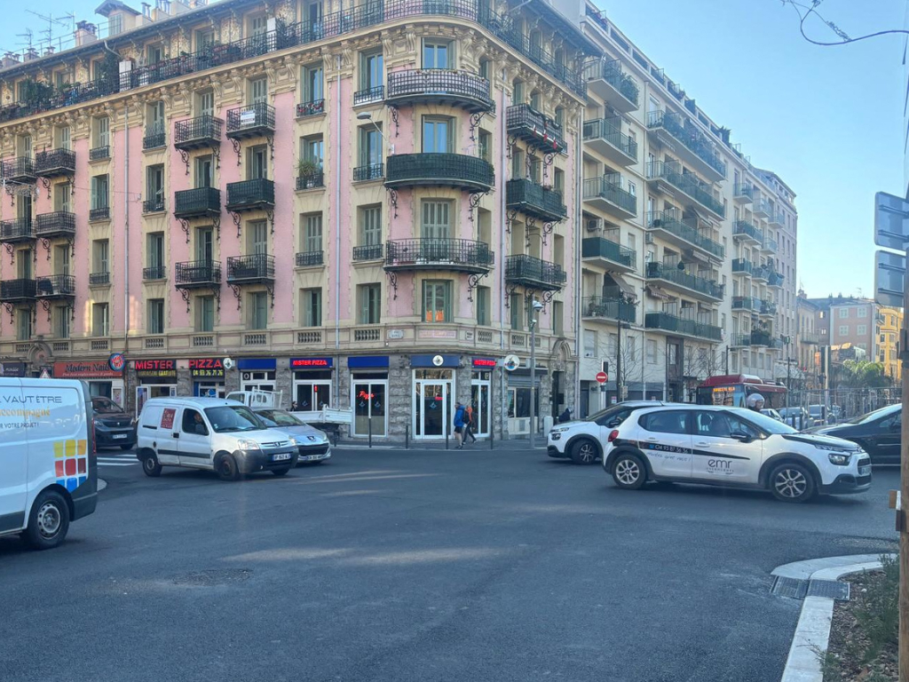 Nice. Un feu rouge sème la zizanie dans ce quartier : la mairie promet d'agir