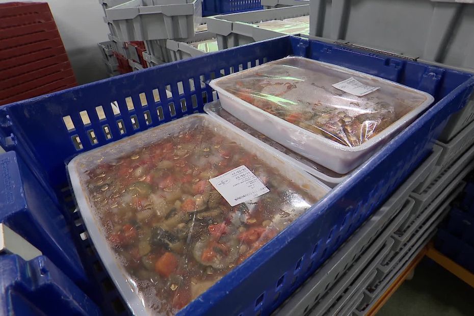 Pourquoi les barquettes en plastique, interdites depuis 2024, n'ont-elles pas disparues des cantines scolaires de Rennes