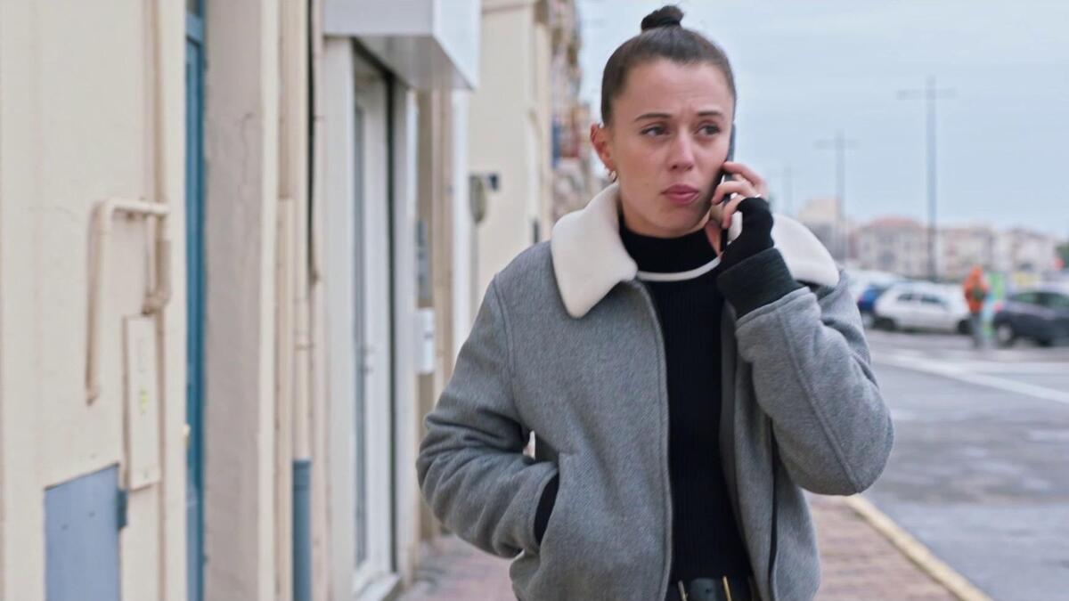 le 23 janvier, Sara se fait at ...