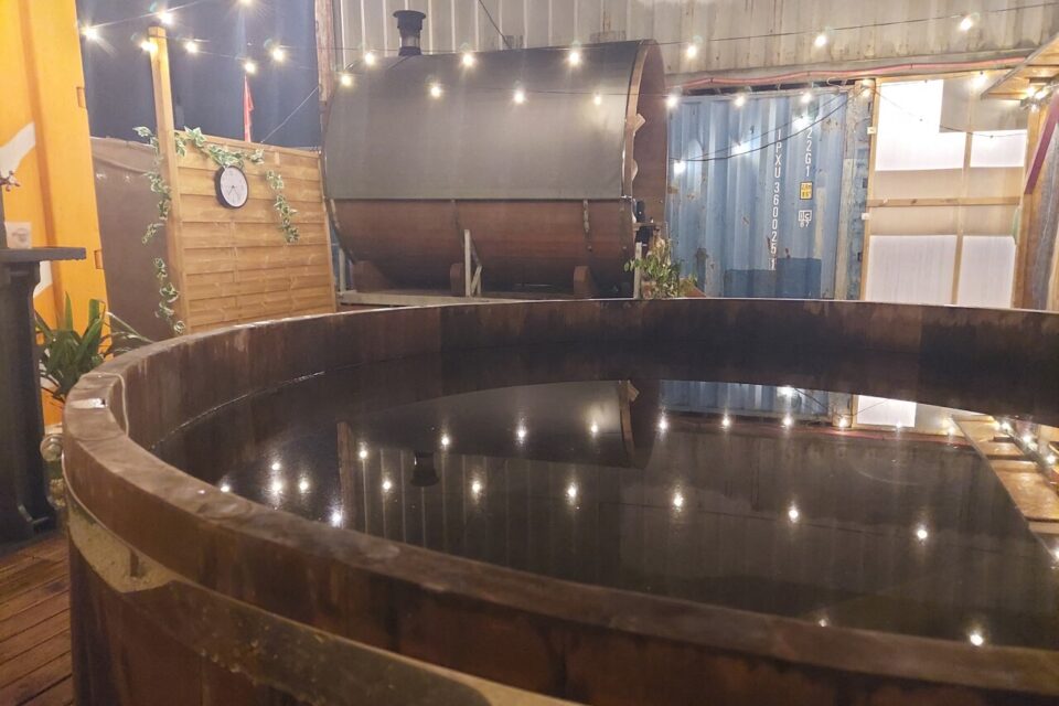 Le bain nordique à 10 degrés.