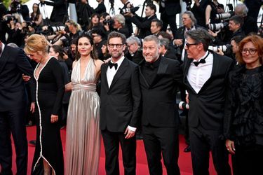 Nicolas Mathieu, lors de la montée des marches, à Cannes, le 21 mai 2025.