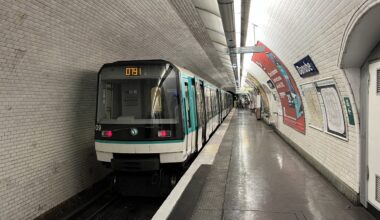 le trafic en partie interrompu toute la journée sur la ligne 7bis du métro à cause d'une panne