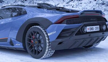 Cette Lamborghini n'a aucun problème avec les routes enneigées, au contraire !