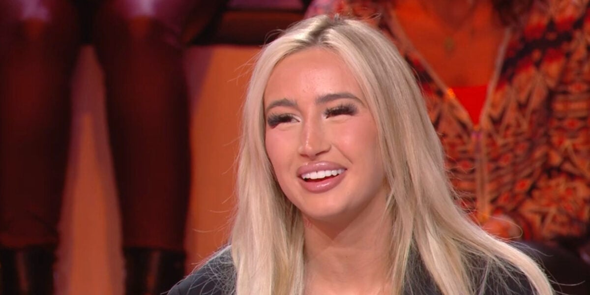 Raymond en kiffe sur Polska ? Elle balance tout, "Il me regarde quand je me change"