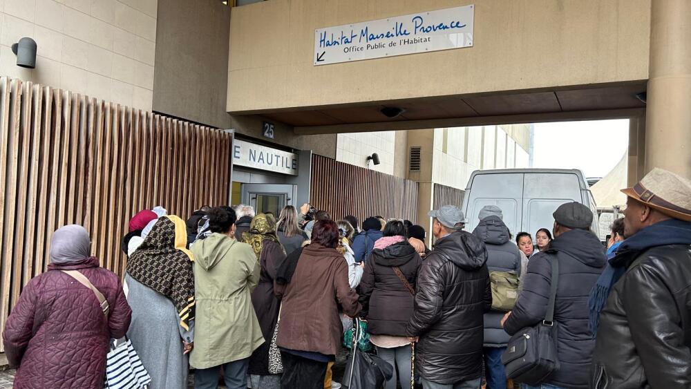 sans chauffage, les locataires de la cité Frais-Vallon mobilisés contre leur bailleur à Marseille