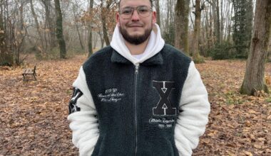 Thibaut, 25&nbsp;ans, s&rsquo;est retrouv&eacute; sans solution de logement, contraint de dormir dans sa voiture.