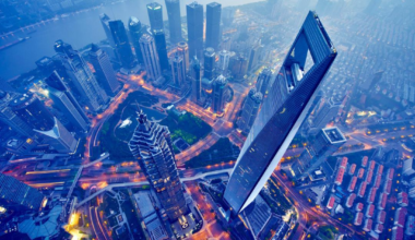 En Chine, ces gratte-ciels sont si hauts qu’un nouveau métier (improbable) a vu le jour