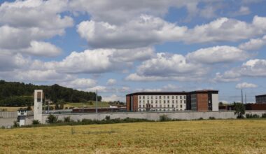 Trois surveillants agressés à la prison de Luynes, deux blessés dont un gravement