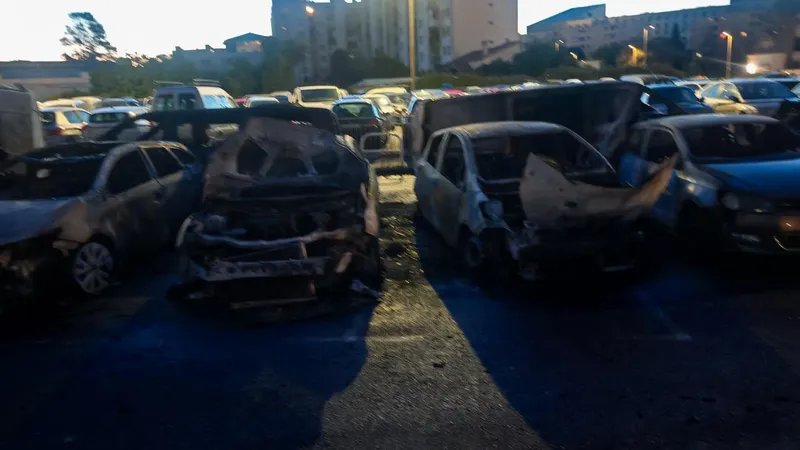 Véhicules brûlés aux Moulins à Nice