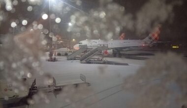 Des retards et annulations de vol en cascade à l'aéroport de Nice suite à l'épisode neigeux qui touche la France