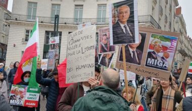 plusieurs centaines de personnes réunies à Nantes