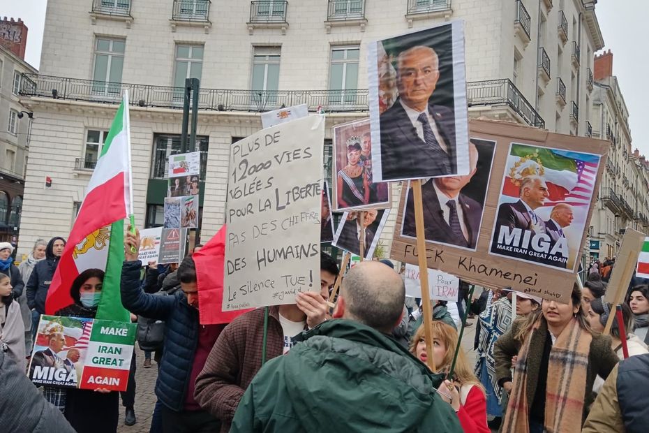 plusieurs centaines de personnes réunies à Nantes
