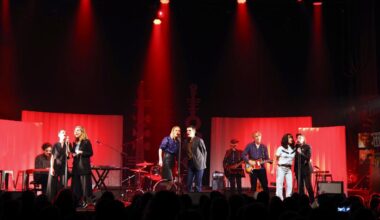 ils racontent et chantent l’album de leur vie à Cenon, près de Bordeaux