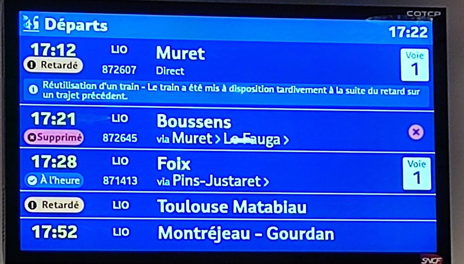 Un exemple des retards et suppressions signalés at tableau d'affichage