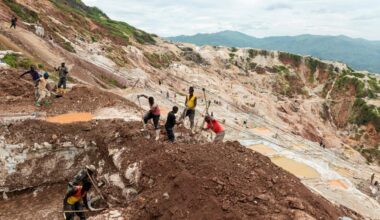 au moins 200 morts dans un glissement de terrain sur le site minier de Rubaya, contrôlé par le M23