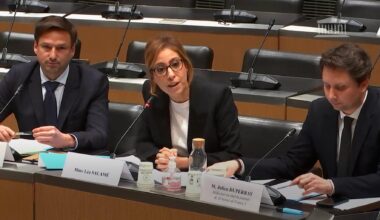 Léa Salamé interrogée sur Raphaël Glucksmann, se montre inflexible : « Je sors immédiatement »