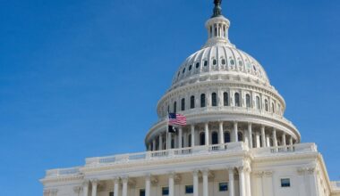 Le Congrès vote la fin de la paralysie budgétaire aux Etats-Unis, après trois jours de "shutdown"