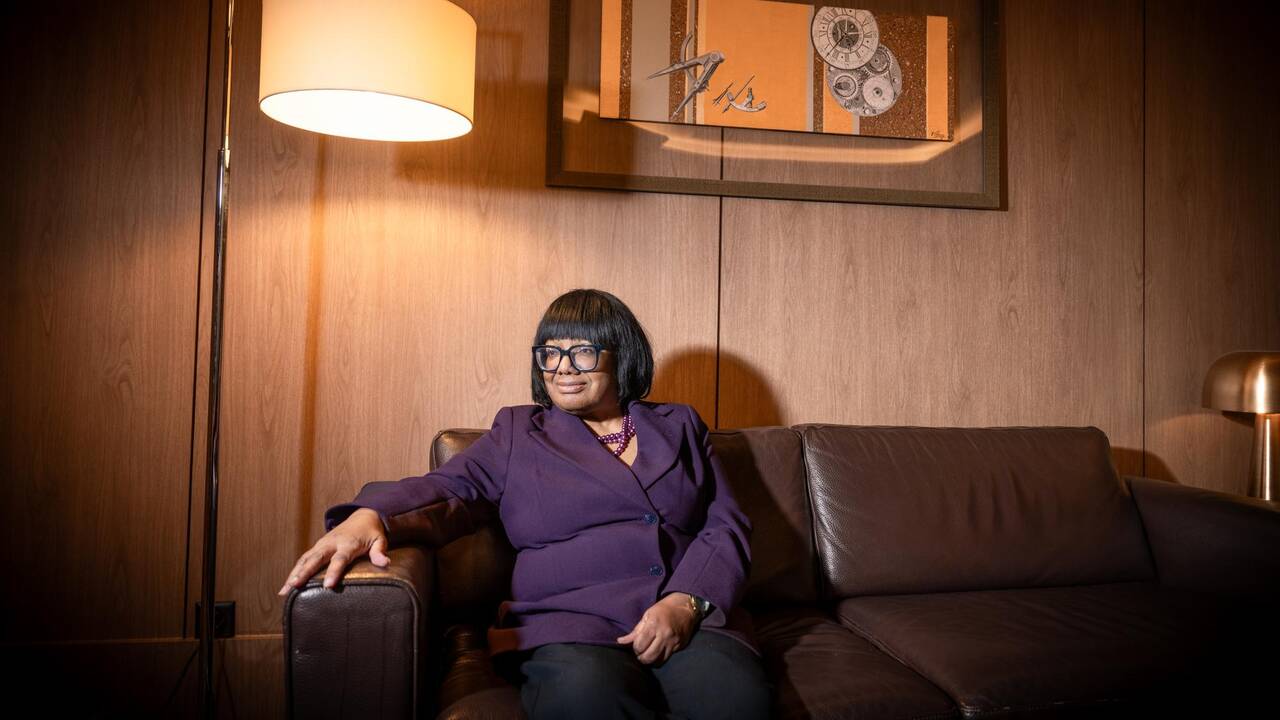 Embarrassé par l’affaire Epstein, «Keir Starmer sera défié à la tête du Parti travailliste», avertit la députée Diane Abbott