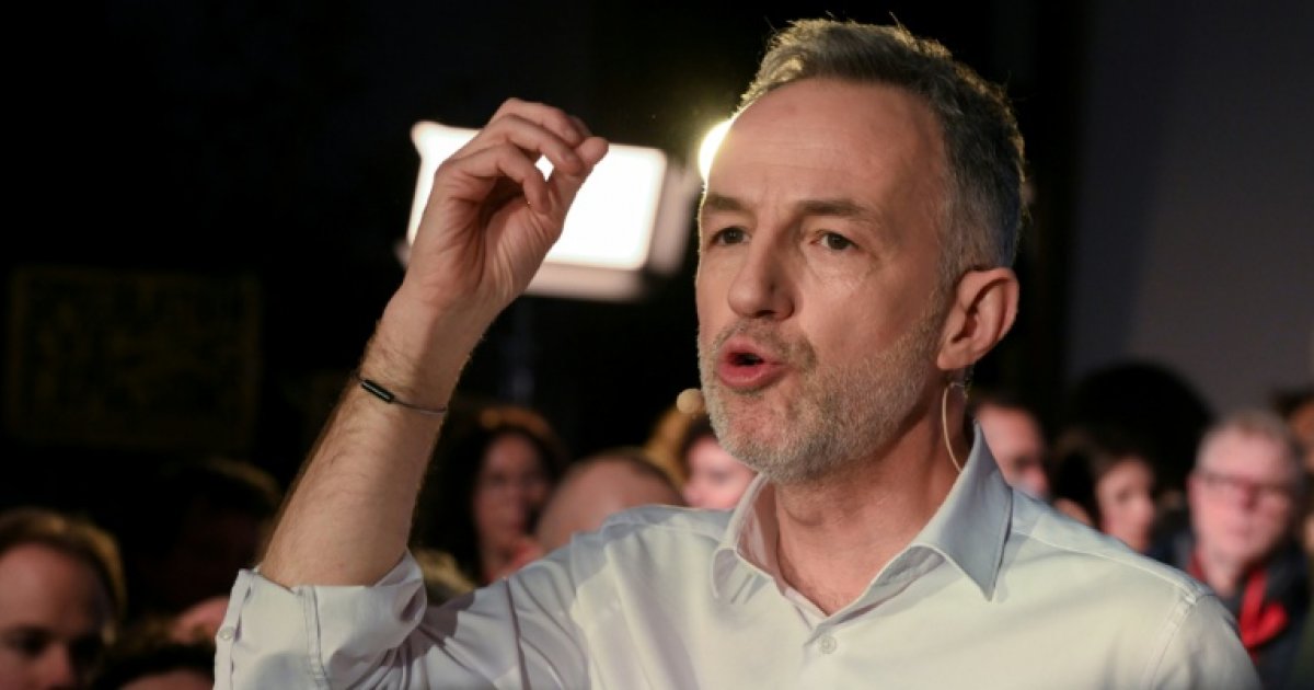 Municipales à Paris: Grégoire promet un "choc d'offre" pour le logement : Actualités