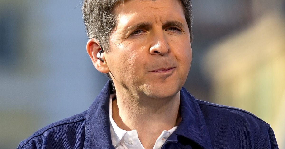 "La photo n'est pas belle" : Thomas Sotto pris en charge dans le XVe arrondissement de Paris, il prend la parole