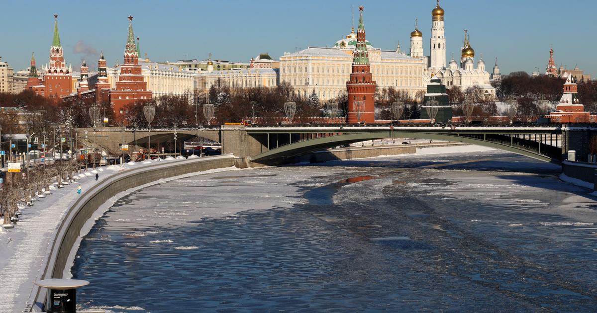 Un conseiller diplomatique de Macron en visite à Moscou
