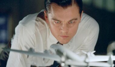 “Aviator” : une biographie virtuose du légendaire Howard Hughes - Télérama