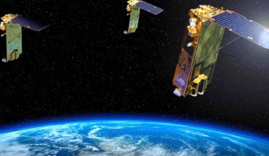 Très controversé, le satellite espion russe Luch entièrement détruit suite à une collision avec des débris spatiaux