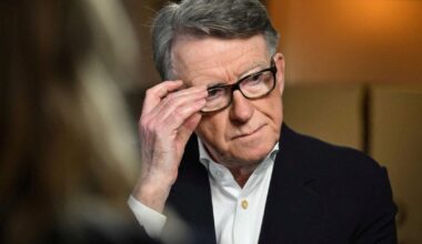 l'ex-ambassadeur Mandelson quitte le parti travailliste britannique