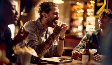 un homme décède après avoir mangé un hamburger. Il souffrait d’une allergie rare depuis peu, sans le savoir