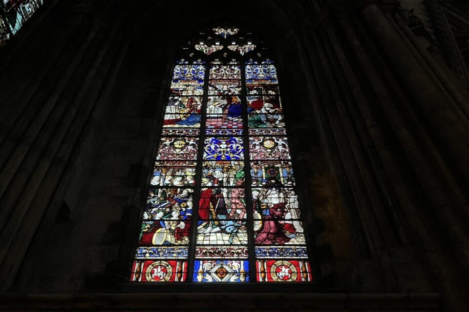 Savez-vous ce qu'est un vitrail façon macédoine ?