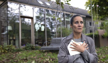 "J'aurais aimé éviter de la jouer" : Julie de Bona bouleversée par une scène de Pour Emma, ce mardi sur M6