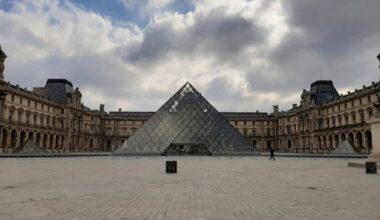 malgré "des avancées", nouvelle journée de grève au Louvre, l'ouverture du musée perturbée ce lundi