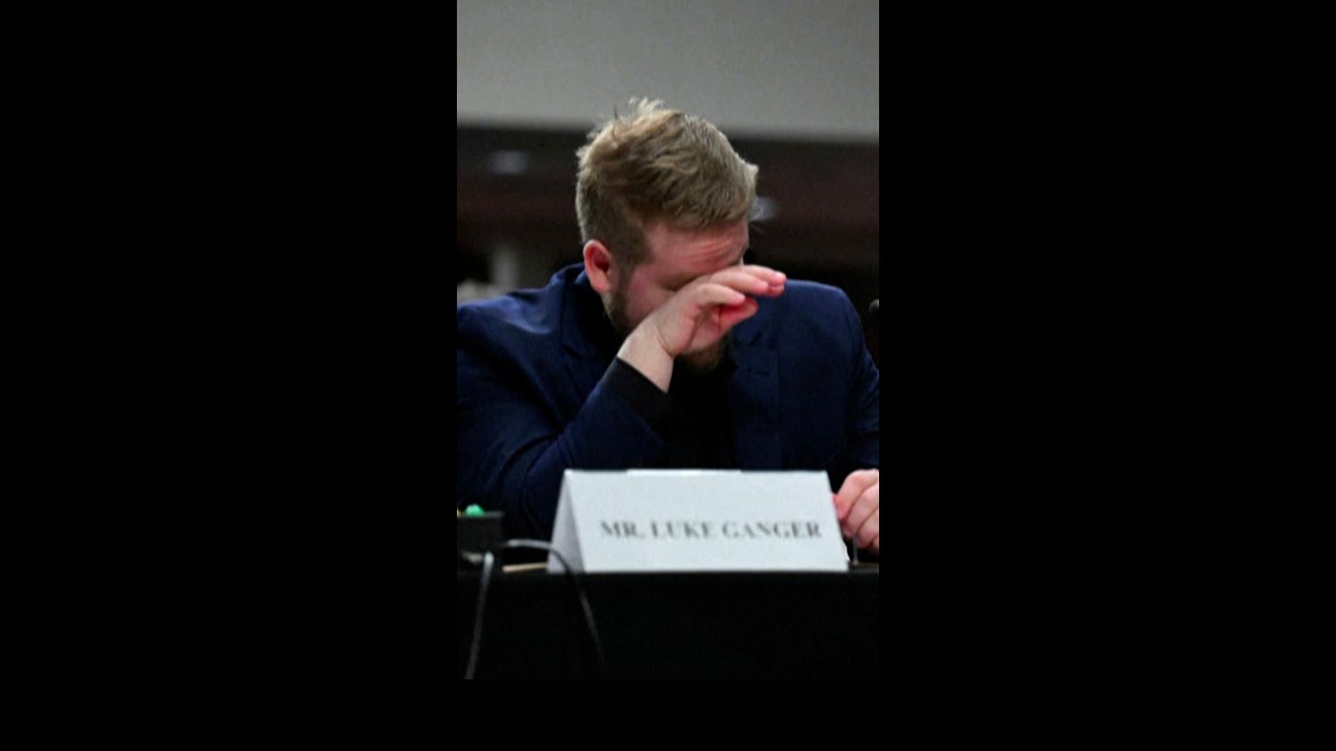 Les frères de Renee Good, tuée par l'ICE, déplorent l'absence de réformes