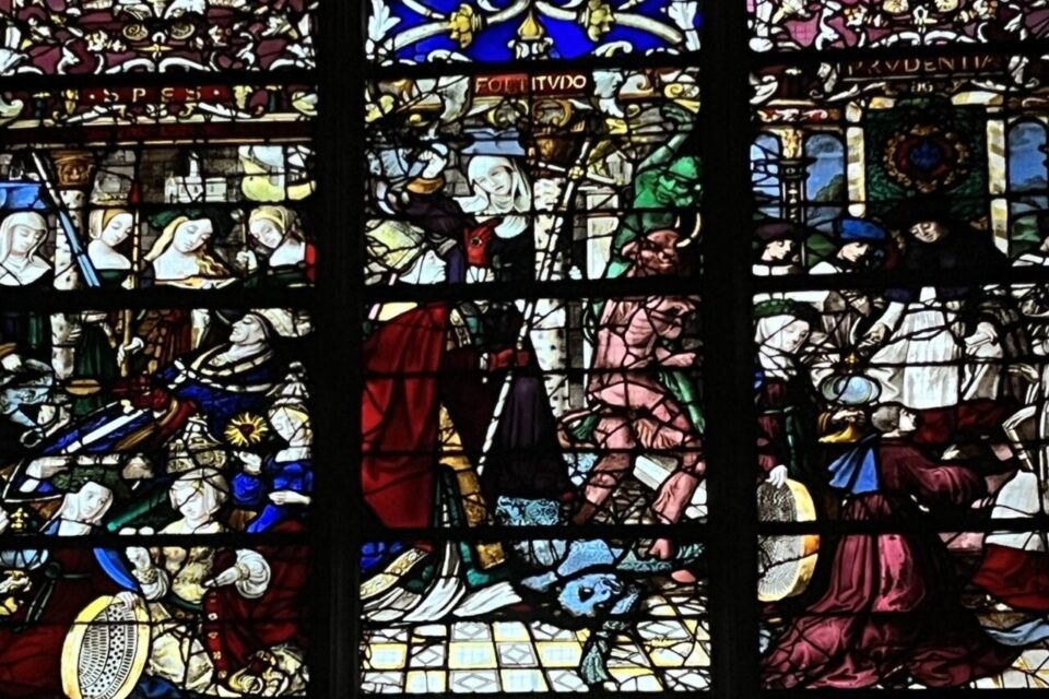 Un vitrail volé est au cœur d'une enquête en cours.