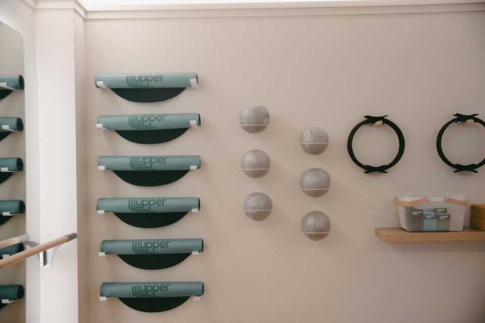 De plus en plus de Montpelliérains intègrent le pilates à leur routine sportive pour compléter le running, la musculation ou les sports d’endurance.