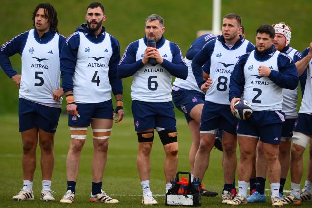 le casse-tête du staff des Bleus avant un Crunch décisif pour conserver le titre dans le Tournoi