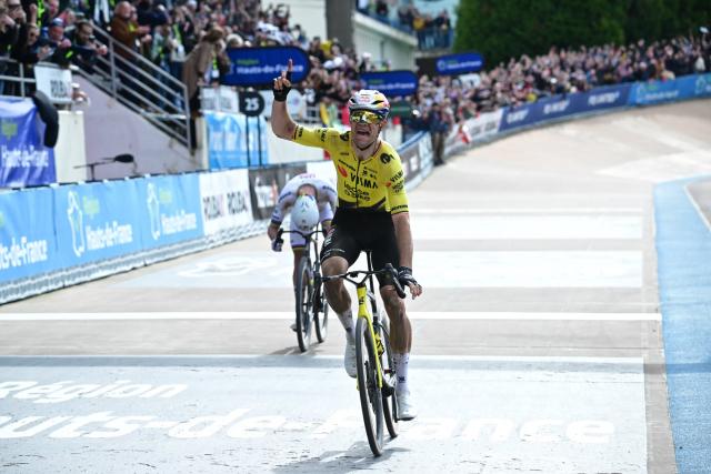La fin de la malédiction pour Wout Van Aert, vainqueur à Roubaix : « J'ai encore peur de me réveiller de ce très beau rêve » - L'Équipe