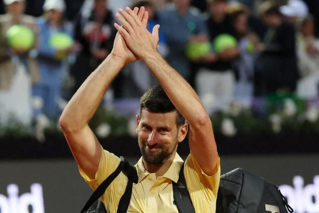 Après son historique défaite d'entrée à Rome, Novak Djokovic dans le flou en vue de Roland-Garros