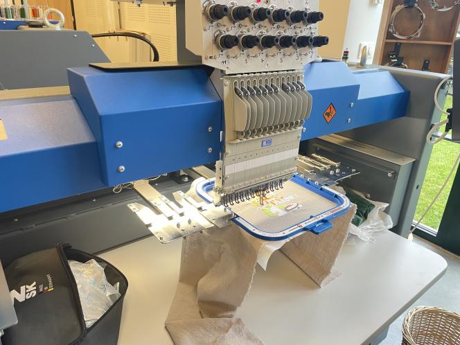 Broderie en direct d’un logo.