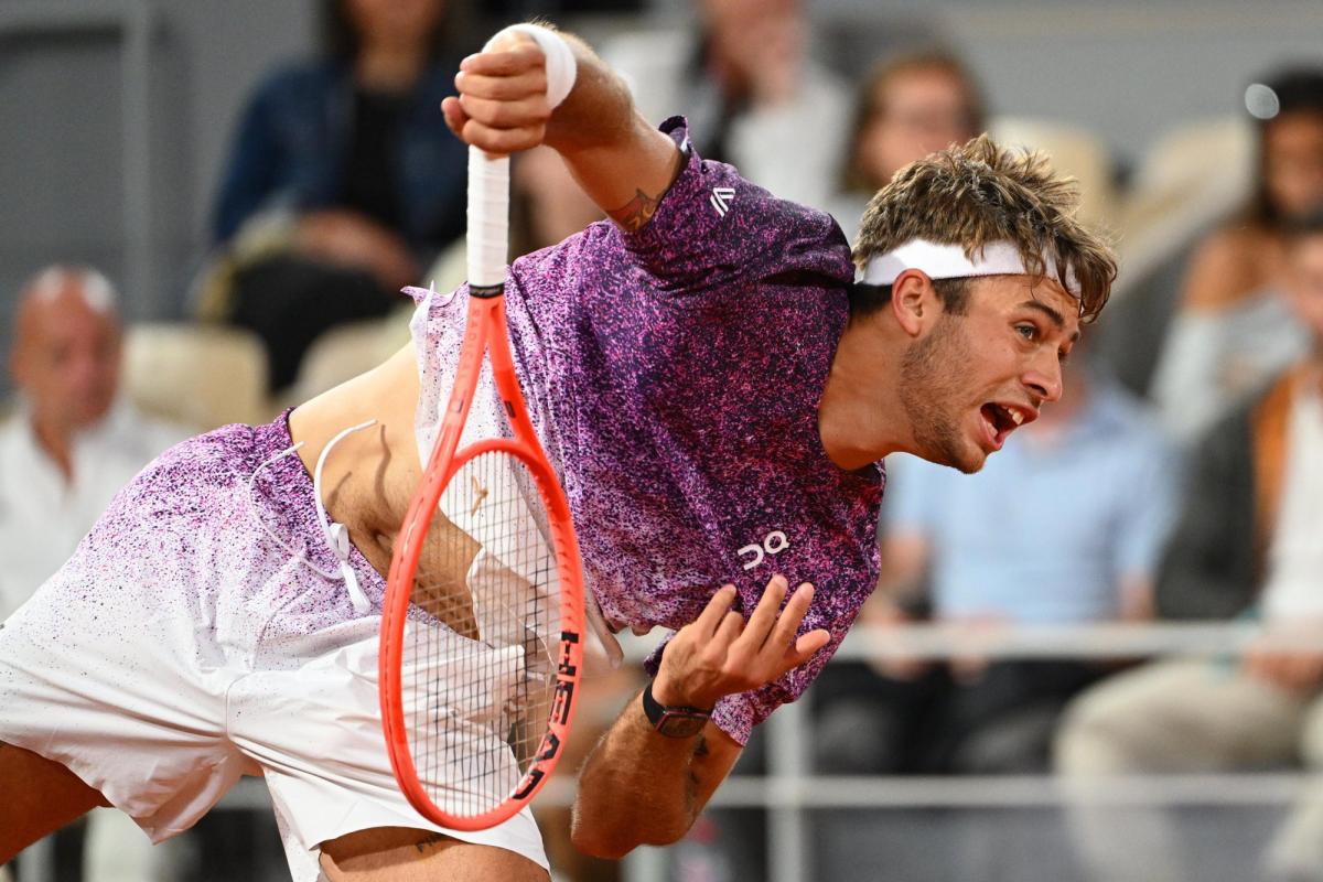 « J'utilise la même douche que Nadal » : le superstitieux Italien Flavio Cobolli qualifié pour le dernier carré à Roland-Garros