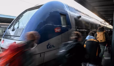 Le trafic SNCF interrompu dans les deux sens sur la ligne Paris-Caen-Cherboug, la reprise estimée à 21 h