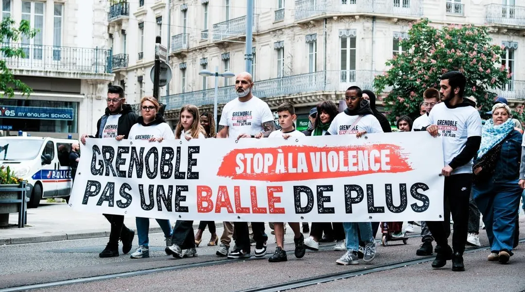 Fusillade à Grenoble : deux mineurs de 16 et 17 ans et une jeune femme mis en examen pour meurtre