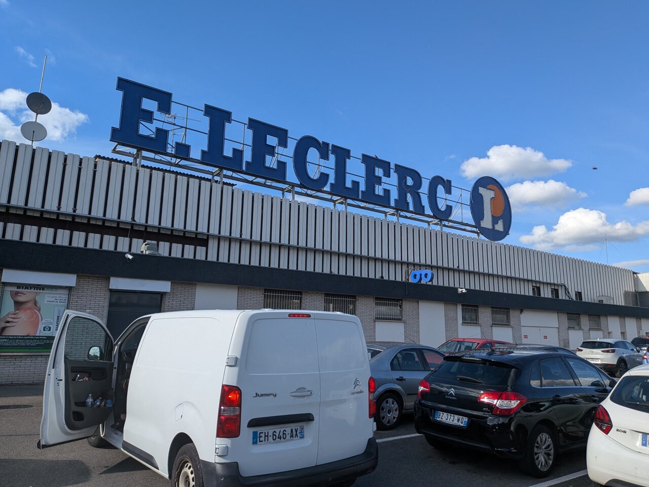 « C’est une horreur ici » : qu'est-ce qui cloche dans ce supermarché Leclerc près de Strasbourg ?