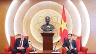 Promouvoir la coopération en matière d'éducation et de science entre le Vietnam et la Fédération de Russie.
