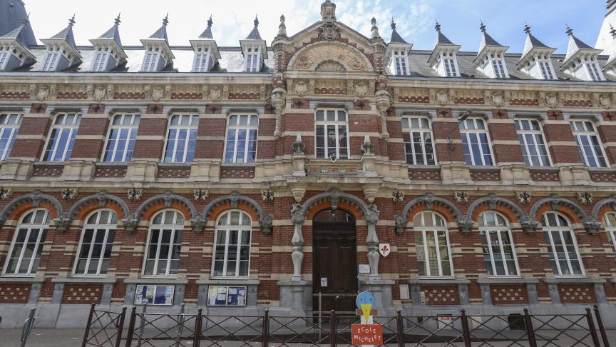 L’homme mis en examen a enseigné à l’école du centre-ville de Lille durant plus de trente ans. Les gendarmes ont contacté de nombreux anciens élèves pour recueillir leurs témoignages.