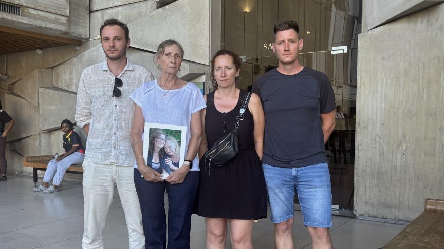 Outre la maman, les frères et sœur (photo) et des amis de Bérengère, ont assisté au procès le papa du jeune Mathis tué en novembre dernier et l’ancienne maire de Lille, Martine Aubry.