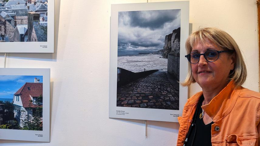 Murielle Pimont présente son « Jour de tempête à Yport ».