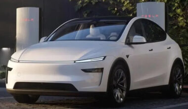 Canicule : Une Tesla explose à Marseille et d’autres voitures électriques prennent feu en France ? C’est bidon