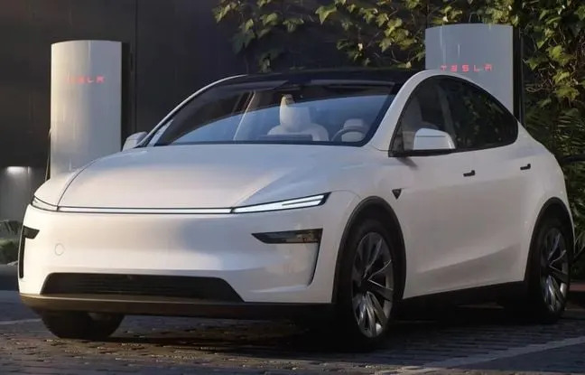 Canicule : Une Tesla explose à Marseille et d’autres voitures électriques prennent feu en France ? C’est bidon