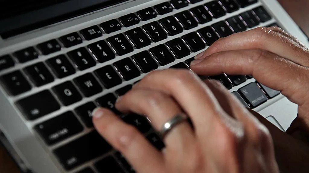 Paris convoque l'ambassadeur de Russie en France après une "vaste campagne cyber"